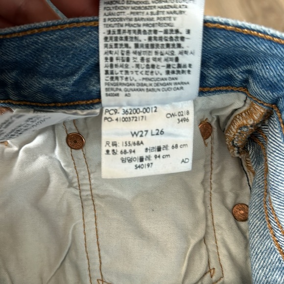 Levi's® Premium 501® ORIGINAL CROPPED WEDGIE STRAIGHT FIT WOMEN'S JEANS size 27 - Picture 10 of 10